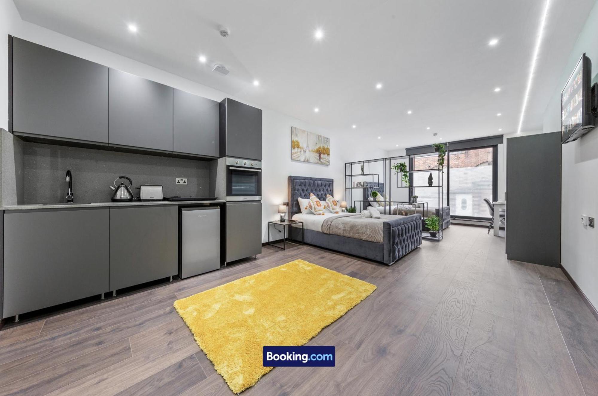 Stylish Studio Apt By Stay Smart Short Lets & Serviced Accommodation Woodstock With Free Wifi Londýn Exteriér fotografie