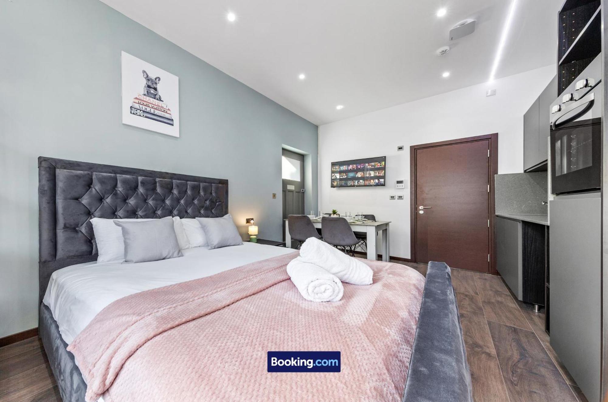Stylish Studio Apt By Stay Smart Short Lets & Serviced Accommodation Woodstock With Free Wifi Londýn Exteriér fotografie