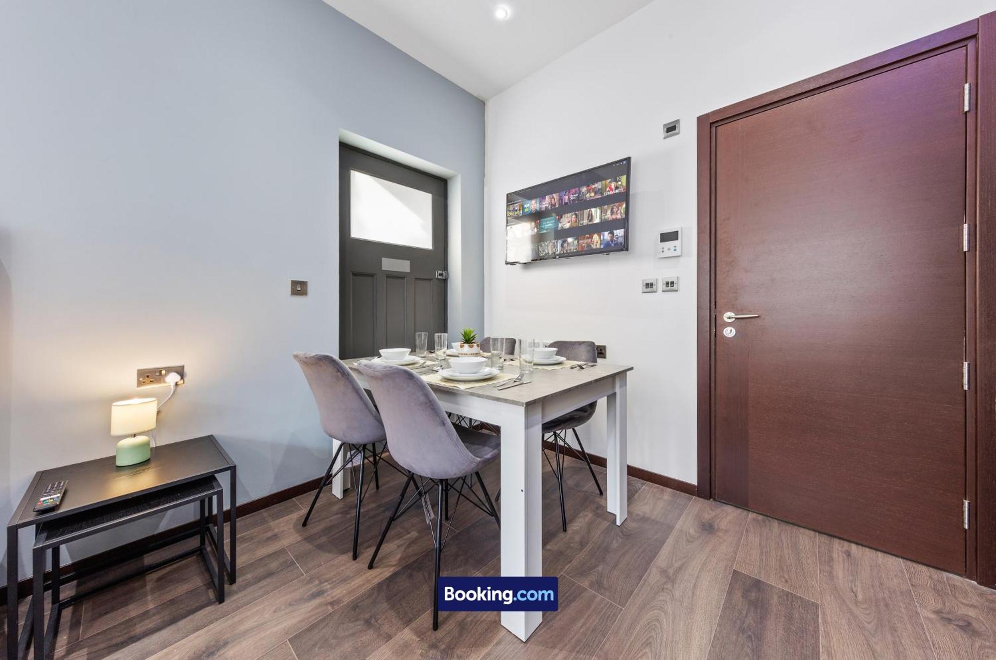 Stylish Studio Apt By Stay Smart Short Lets & Serviced Accommodation Woodstock With Free Wifi Londýn Exteriér fotografie