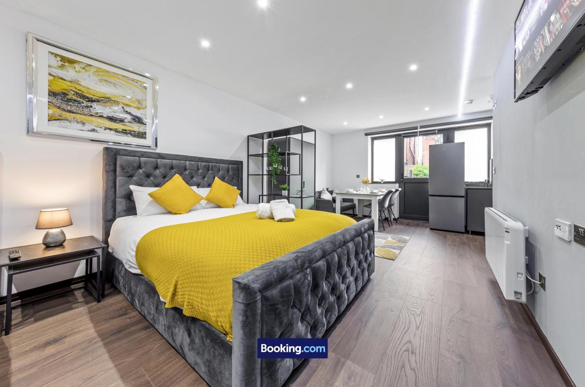Stylish Studio Apt By Stay Smart Short Lets & Serviced Accommodation Woodstock With Free Wifi Londýn Exteriér fotografie
