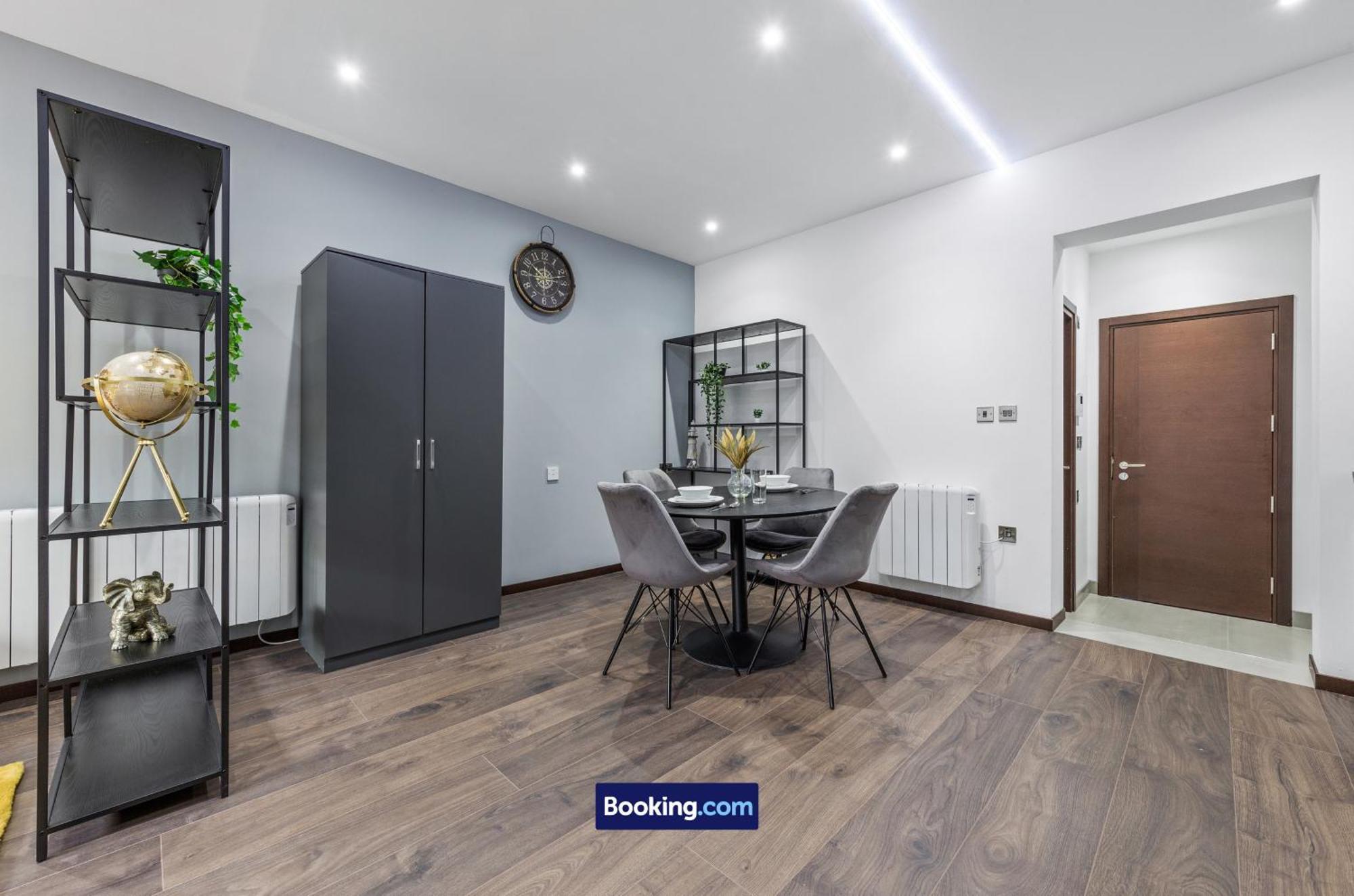 Stylish Studio Apt By Stay Smart Short Lets & Serviced Accommodation Woodstock With Free Wifi Londýn Exteriér fotografie