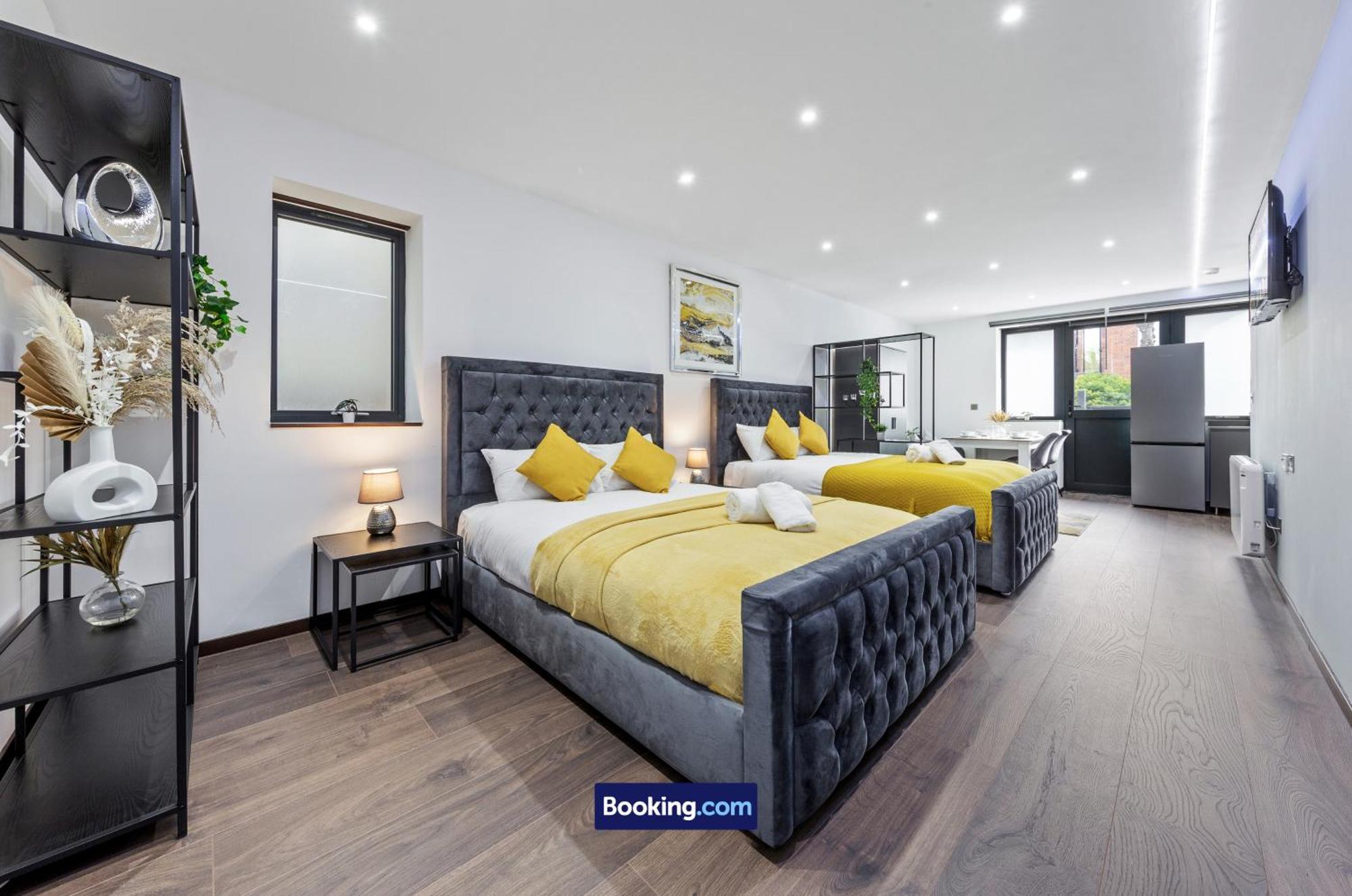 Stylish Studio Apt By Stay Smart Short Lets & Serviced Accommodation Woodstock With Free Wifi Londýn Exteriér fotografie