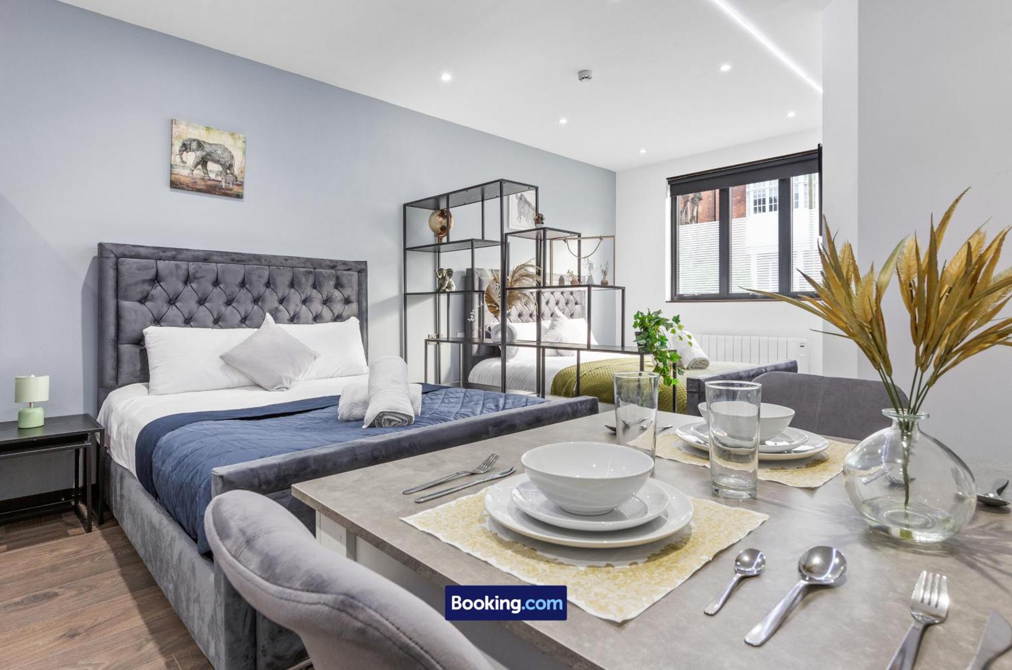 Stylish Studio Apt By Stay Smart Short Lets & Serviced Accommodation Woodstock With Free Wifi Londýn Exteriér fotografie