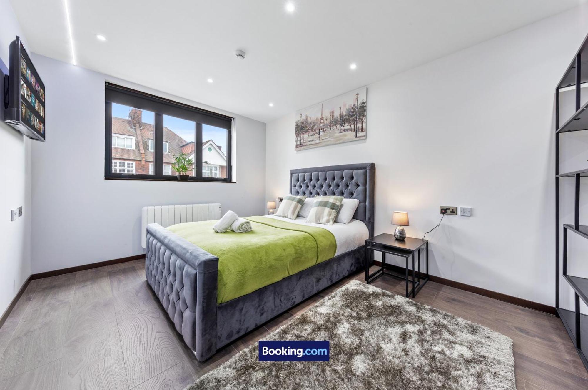 Stylish Studio Apt By Stay Smart Short Lets & Serviced Accommodation Woodstock With Free Wifi Londýn Exteriér fotografie